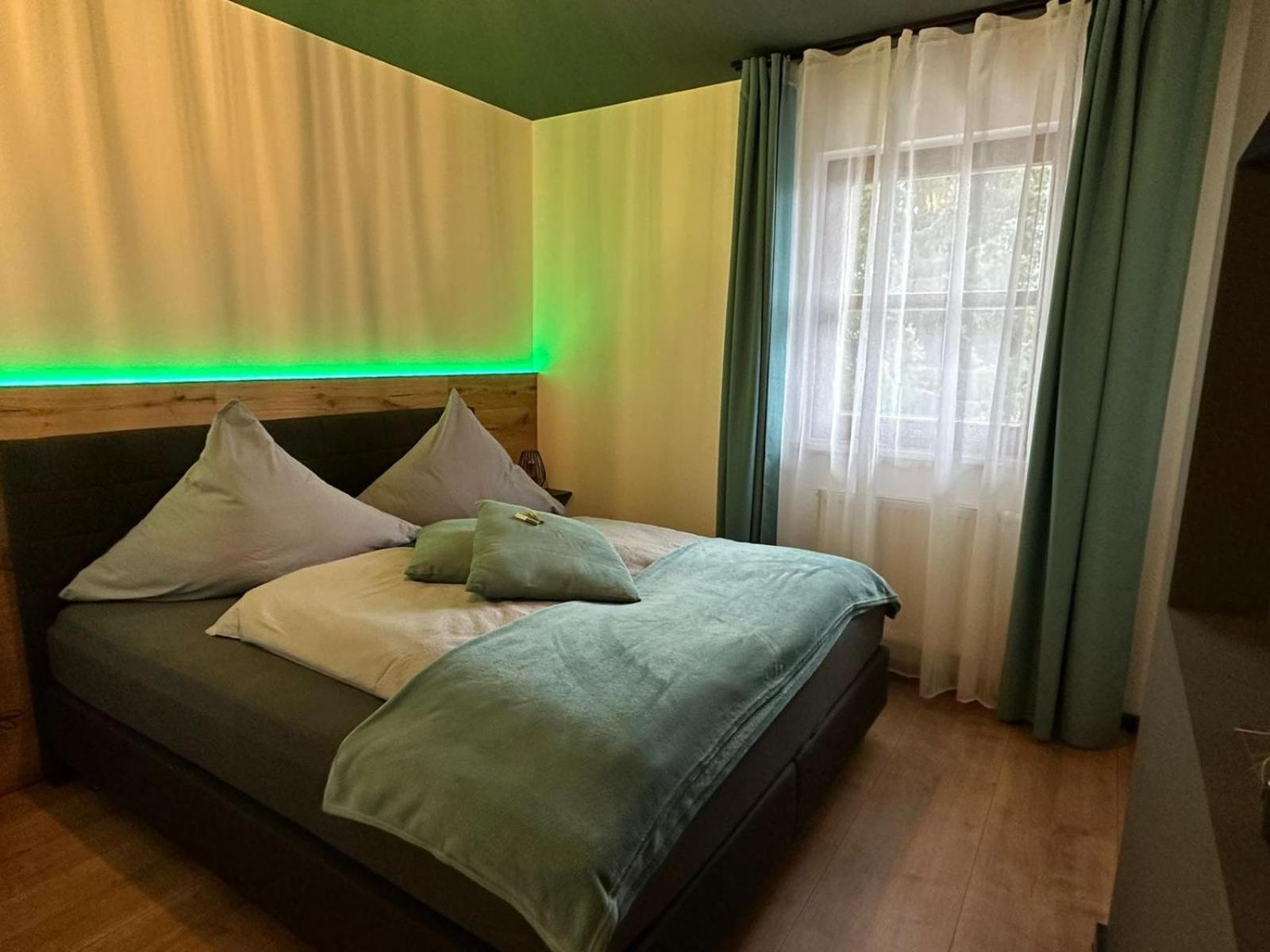 Апартаменты Woidpanorama Ehemals Haus Heike Нойшёнау Экстерьер фото